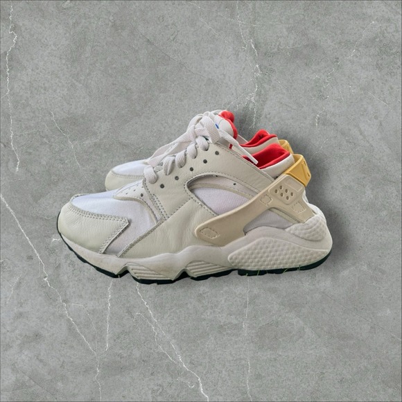 Size 6 - Nike Air Huarache White Multi color Green Womens Classics - Picture 1 of 9